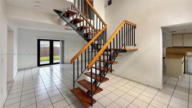 8877 SW 36th St in Miami, FL - Building Photo - Building Photo