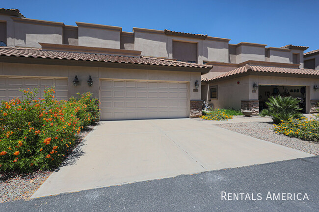 7625 E Indian Bend Rd in Scottsdale, AZ - Foto de edificio - Building Photo