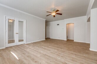 2214 Sun Chase Blvd in New Braunfels, TX - Foto de edificio - Building Photo