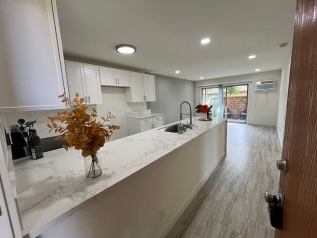 1544 E Quincy Ave in Orange, CA - Building Photo - Building Photo