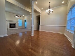 1042 Tarah Knolls Cir in Centerton, AR - Building Photo - Building Photo