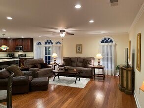 4270 Charley Dr in Douglasville, GA - Foto de edificio - Building Photo