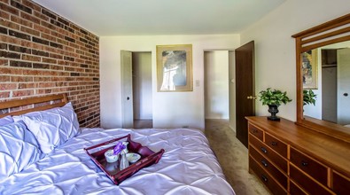 Courtyards Village West in North Aurora, IL - Foto de edificio - Building Photo