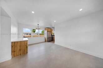 5195 NE 18th Ave in Fort Lauderdale, FL - Building Photo - Building Photo