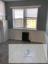 4645 N Elston Ave in Chicago, IL - Building Photo - Building Photo