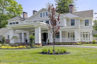 489 Sycamore Ave in Shrewsbury, NJ - Building Photo - Building Photo