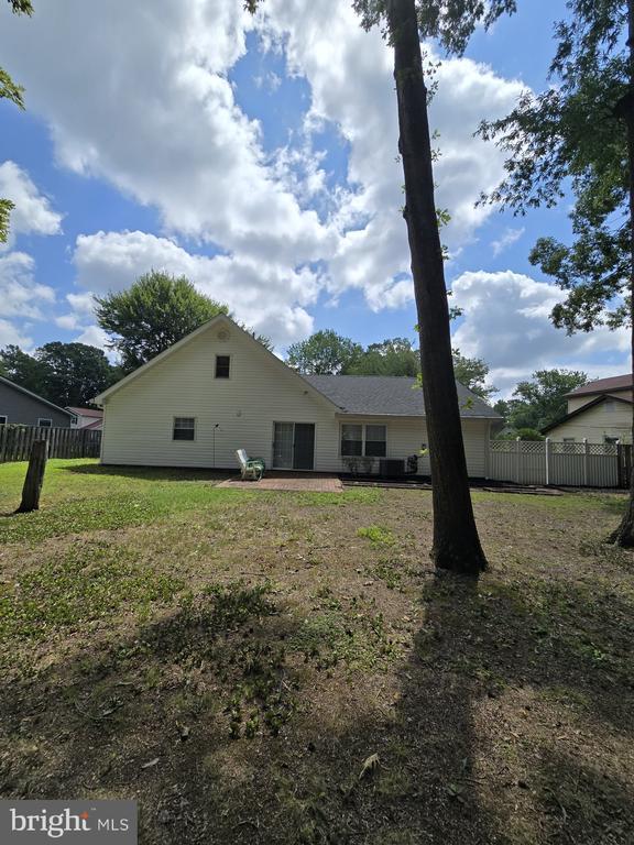 1136 Hamlin Rd