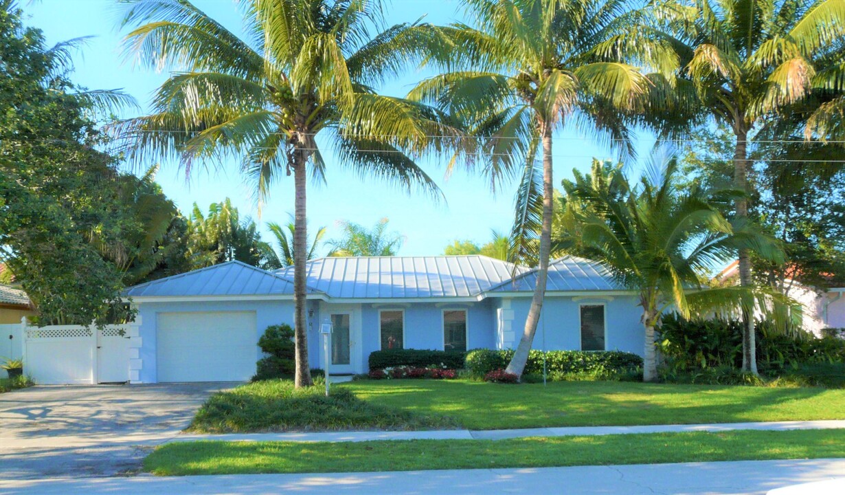 1083 SW 4th St in Boca Raton, FL - Building Photo