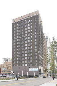 Building Photo - Briggs Houze Apartments in Detroit, Michigan