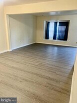 2753 Bixby Rd in Woodbridge, VA - Building Photo