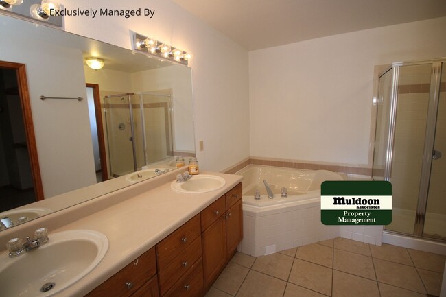 2180 Silkwood Dr in Colorado Springs, CO - Building Photo - Building Photo