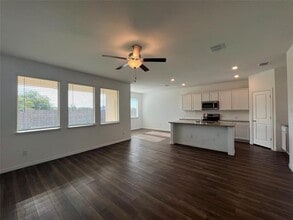 409 Petty Wy in Fate, TX - Foto de edificio - Building Photo