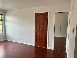 8246 Keating Ave in Skokie, IL - Building Photo - Building Photo