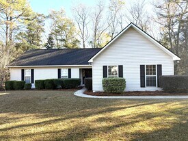 512 Whistlestop Cir in Statesboro, GA - Building Photo