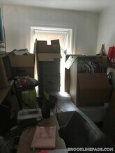 1061 Beacon St, Unit 15 in Brookline, MA - Building Photo - Building Photo