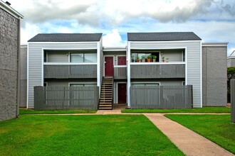 Tower Park Apartments in College Station, TX - Building Photo - Building Photo