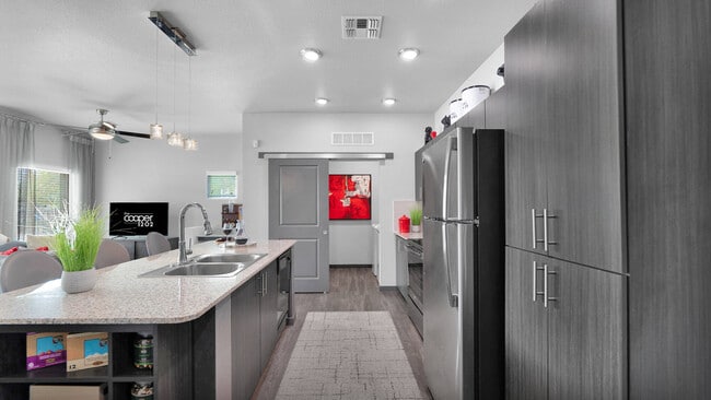 The Cooper 202 in Chandler, AZ - Building Photo - Building Photo