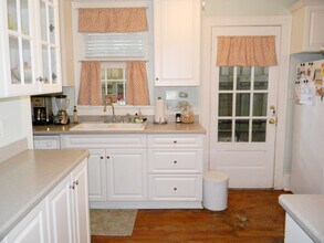 317 E 49th St in Savannah, GA - Building Photo - Building Photo