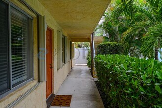 1250 Miami Rd in Fort Lauderdale, FL - Building Photo - Building Photo