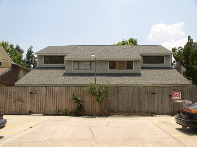 property at 8216 Governor Dr