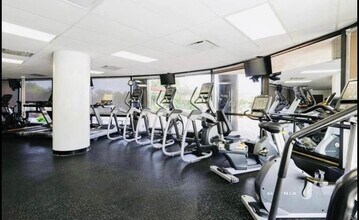 5415 N Sheridan Rd in Chicago, IL - Foto de edificio - Building Photo