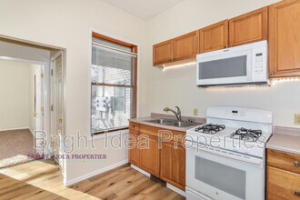 863 Clark St N in St. Paul, MN - Foto de edificio - Building Photo