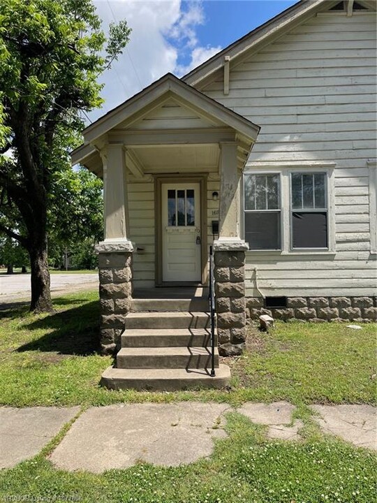 1615 N C St in Fort Smith, AR - Building Photo