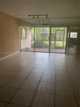 6548 Racquet Club Dr in Lauderhill, FL - Building Photo - Building Photo