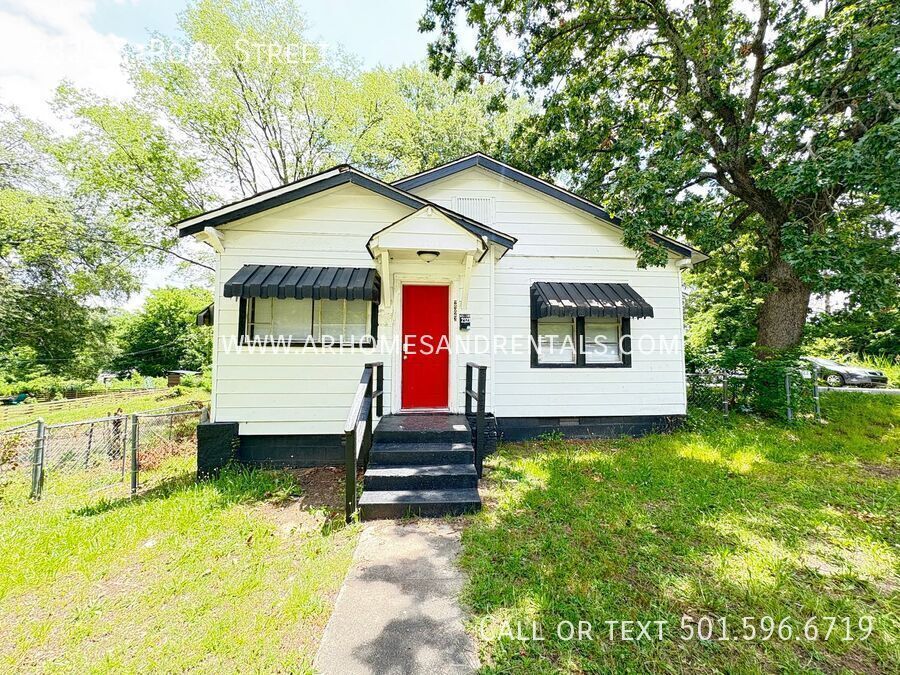 2323 S Rock St in Little Rock, AR - Building Photo