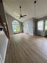 5B Coastal Ct in Westerly, RI - Building Photo - Building Photo