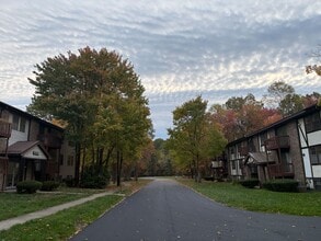 Brookside Commons in Meadville, PA - Building Photo - Building Photo