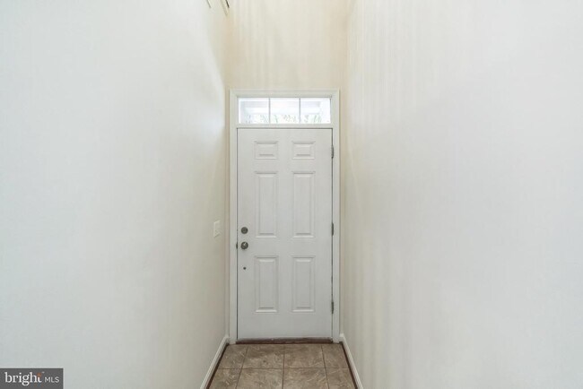 42385 Trellis Square in Ashburn, VA - Building Photo - Building Photo