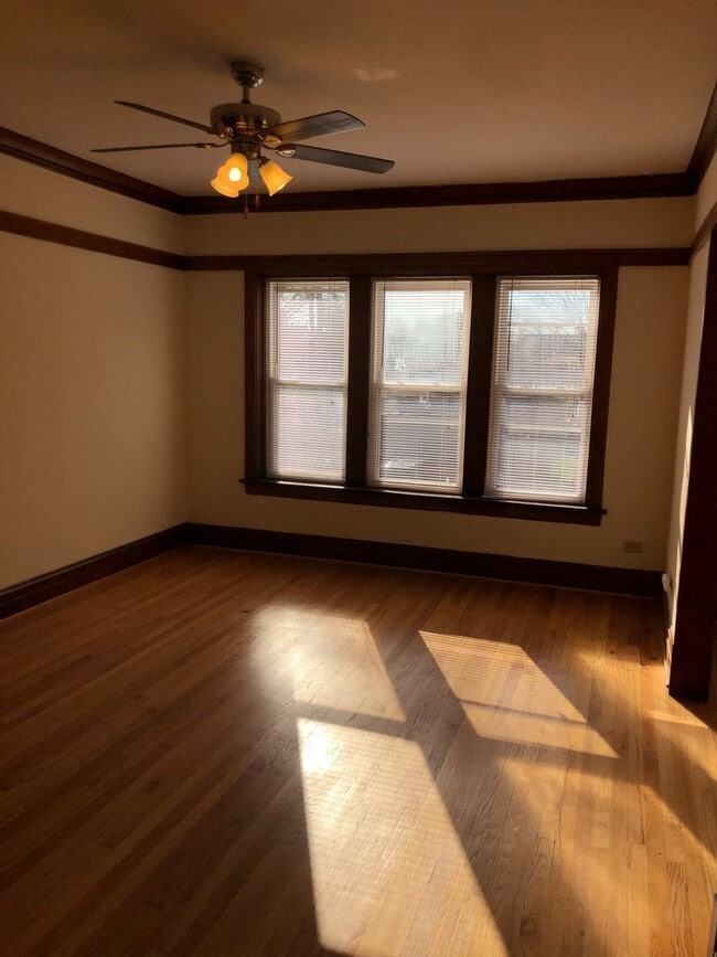 4018 W Cortland St in Chicago, IL - Building Photo - Building Photo