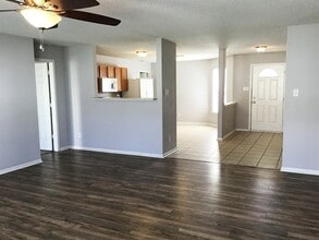 662 Holly Rose Way in New Whiteland, IN - Building Photo - Building Photo