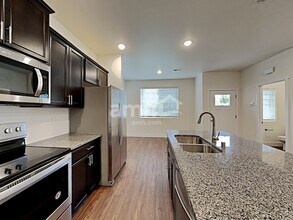 23355 SE Dogwood St in Black Diamond, WA - Building Photo - Building Photo