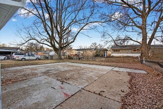 2385 Greenbriar Dr in Florissant, MO - Building Photo - Building Photo