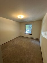 4333 N Oakland Ave in Shorewood, WI - Building Photo - Building Photo