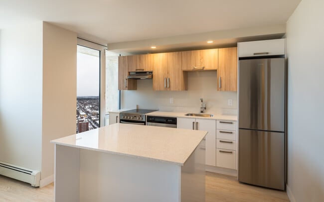 property at 5633-5633 Fenwick St