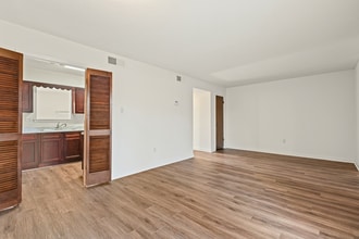 Fairfax Manor Townhomes in Memphis, TN - Foto de edificio - Building Photo