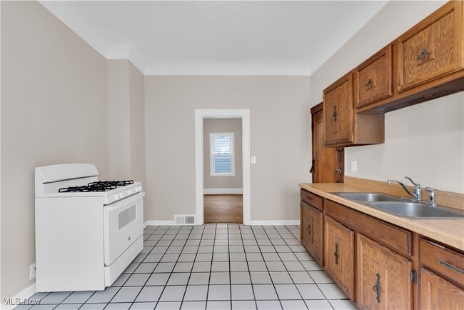 property at 3703 E 63rd St