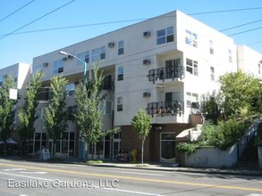 Eastlake Gardens in Seattle, WA - Building Photo - Interior Photo