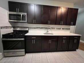14 Kensington Ave in Jersey City, NJ - Building Photo - Building Photo