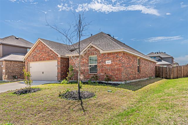 1612 Harvest Glen Dr in Princeton, TX - Foto de edificio - Building Photo