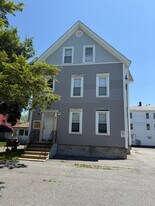 2 Schussler Rd in Worcester, MA - Building Photo