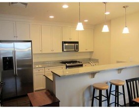 116 Rantoul St in Beverly, MA - Building Photo - Building Photo