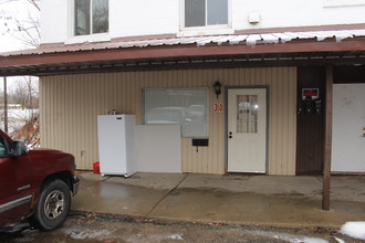 24 E Park St in Lapeer, MI - Building Photo - Other