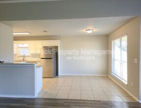 10145 Orchid Ln in Waco, TX - Foto de edificio - Building Photo