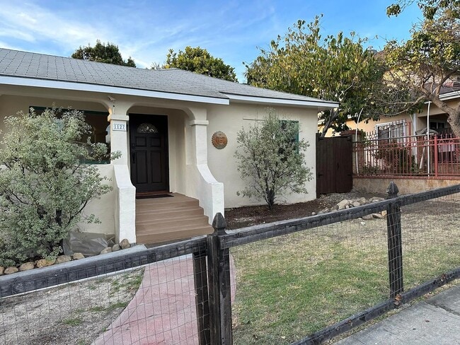 property at 1127 E Gutierrez St