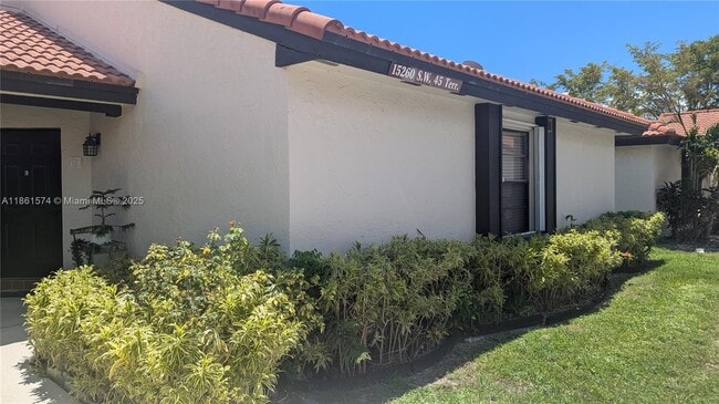 15260 SW 45th Terrace in Miami, FL - Building Photo - Building Photo
