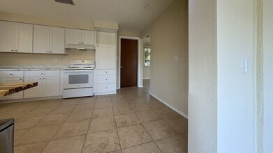 8026 Brighton Dr in Port Richey, FL - Building Photo - Building Photo